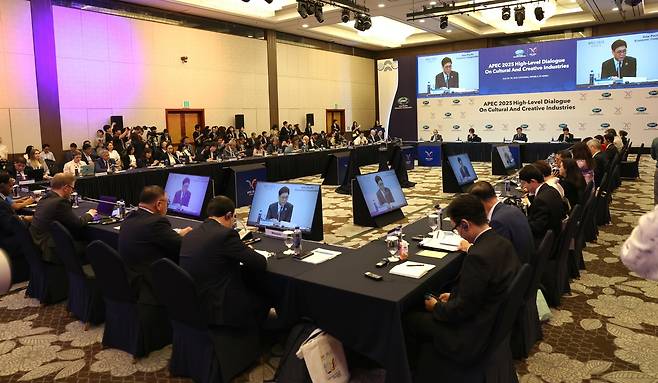 Korea's Culture Minister Chae Hwi-young delivers a speech at the APEC 2025 High-Level Dialogue on Culture and Creative Industries on Wednesday in Gyeongju, North Gyeongsang Province. (Ministry of Culture, Sports and Tourism)
