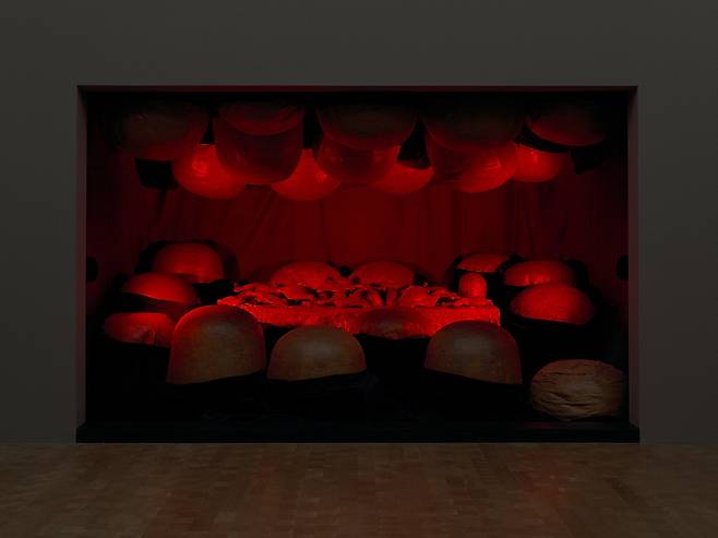 아버지에 대한 증오를 표현한 '아버지의 파괴'(1974). The Easton Foundation
