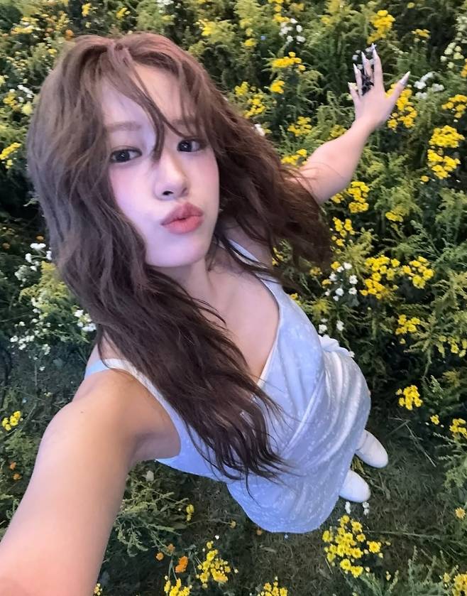 안유진 소셜미디어