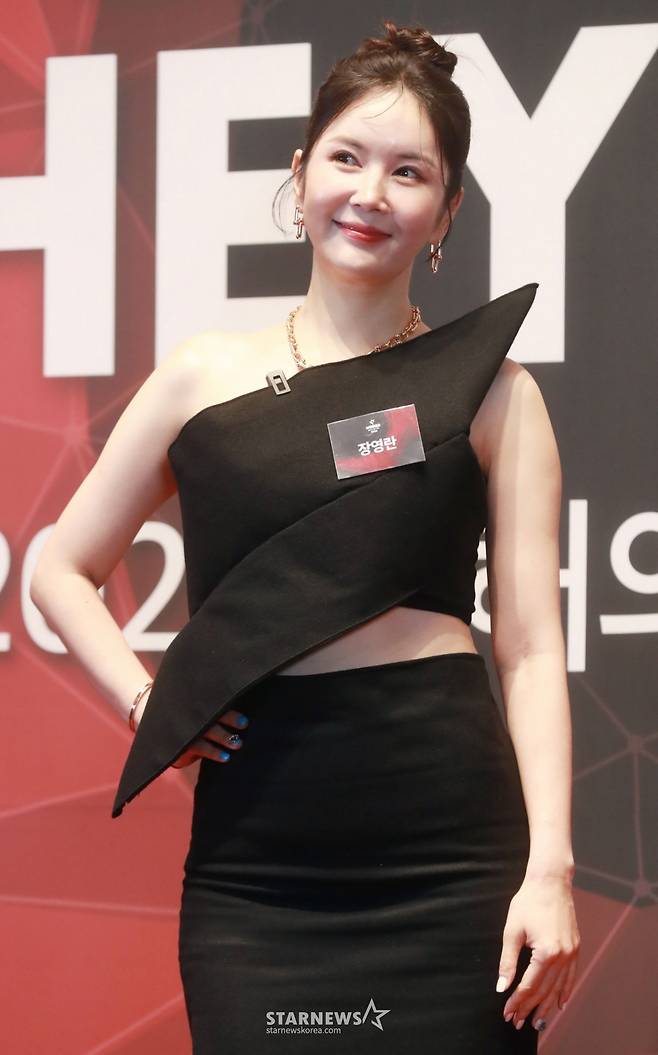 방송인 장영란이 3일 오후 서울 신라호텔에서 진행된 '2024 올해의 브랜드 대상' 포토월 행사에 참석해 포즈를 취하고 있다. /2024.09.03 /사진=이동훈