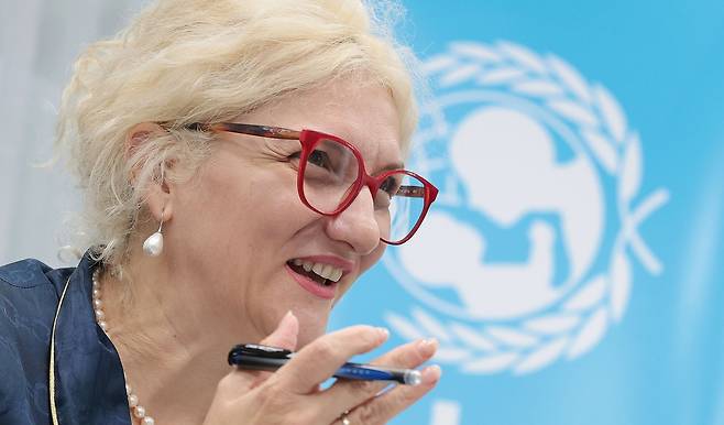 인터뷰하는 에틀레바 카딜리 유니세프 동남아프리카지역 대표 (서울=연합뉴스) 김인철 기자 = 에틀레바 카딜리 유니세프 동남아프리카지역 대표가 26일 서울 마포구 유니세프한국위원회에서 연합뉴스와 인터뷰를 하고 있다. 2025.8.27
yatoya@yna.co.kr