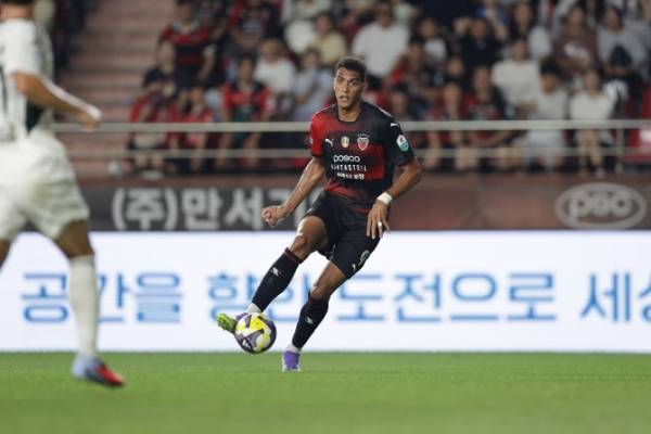 K리그1 27라운드 MVP에 오른 포항스틸러스 공격수 조르지. 31일&nbsp;강원FC와의 원정경기에서도 득점이 기대된다. 사진=포항스틸러스 제공