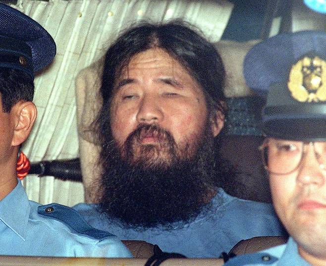1995년 일본 도쿄에서 지하철 사린 테러 사건을 일으킨 ‘옴진리교’의  교주 아사하라 쇼코(본명 마쓰모토 지즈오·63). /조선일보DB