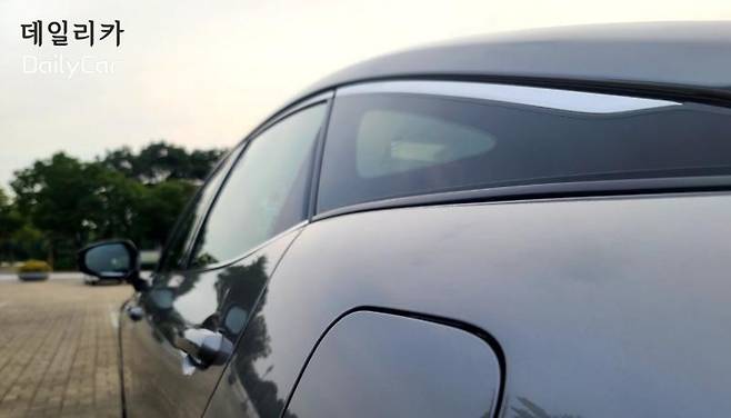 토요타 크라운 (윈도우 라인)