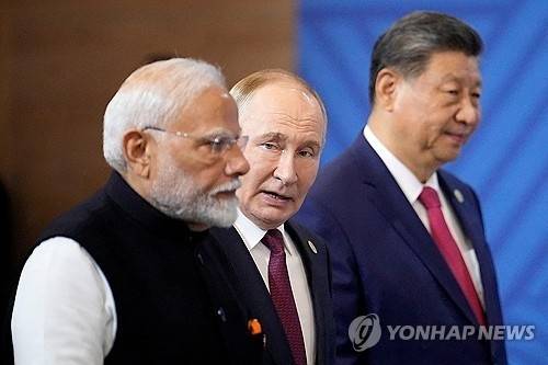 모디(왼쪽부터) 인도 총리, 푸틴 러시아 대통령, 시진핑 중국 국가 주석. 로이터 연합뉴스