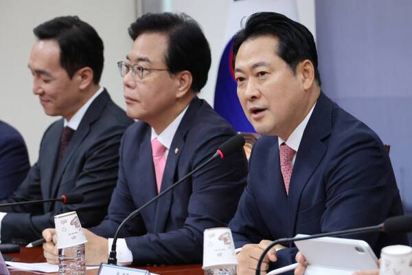 국민의힘 장동혁 대표가 28일 서울 여의도 국회에서 열린 최고위원회의에서 발언하고 있다. 연합뉴스