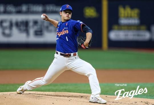 역투하는 한화 문동주 / 사진=한화 이글스 제공