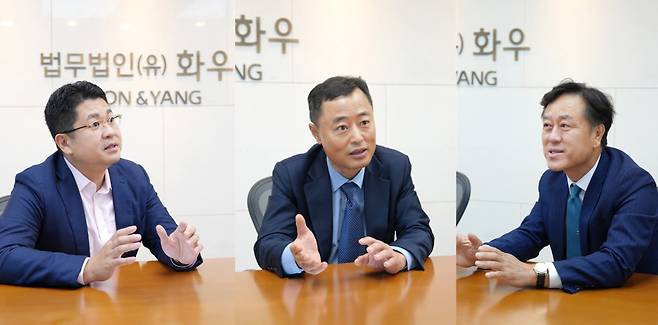 지난 16일 법무법인 화우 규제개혁솔루션팀은 머니투데이와 인터뷰를 통해 향후 새 정부 규제 대응 방안을 제언했다. 사진은 왼쪽부터 법무법인 화우 규제개혁솔루션팀 홍정석 팀장, 송병철 고문(전 국회 외교통일위원회 수석전문위원), 박장호 고문(전 국무총리실 실장)./사진=법무법인 화우