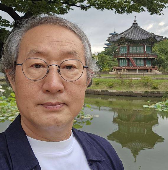 건축사 손웅익씨. 그는 여행을 좋아한다.
