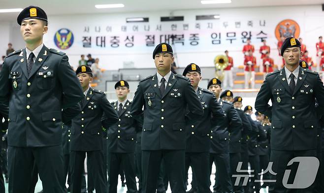 29일 오전 경기 광주시 육군 특수전학교에서 '특전부사관 260기 임관식'이 진행되고 있다. ⓒ News1 김영운 기자