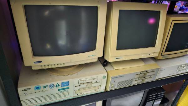삼성 486과 대우 아이큐 슈퍼.. 올드 PC 최고의 조합