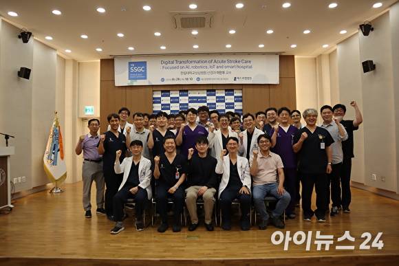 지난 28일 에스포항병원이 한림대성심병원 신경과 이민우 교수를 초청, 8월 SSGC를 개최했다. [사진=에스포항병원]