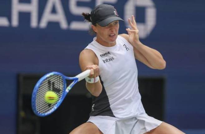 여자프로테니스 세계 랭킹 2위 이가 시비옹테크. 연합뉴스