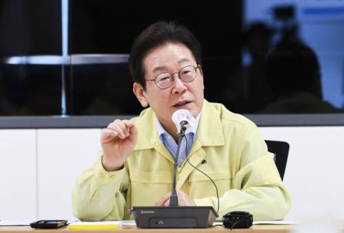이재명 대통령이 30일 강원 강릉시청 재난안전상황실에서 열린 가뭄 대책 회의에서 발언하고 있다. 사진=연합뉴스