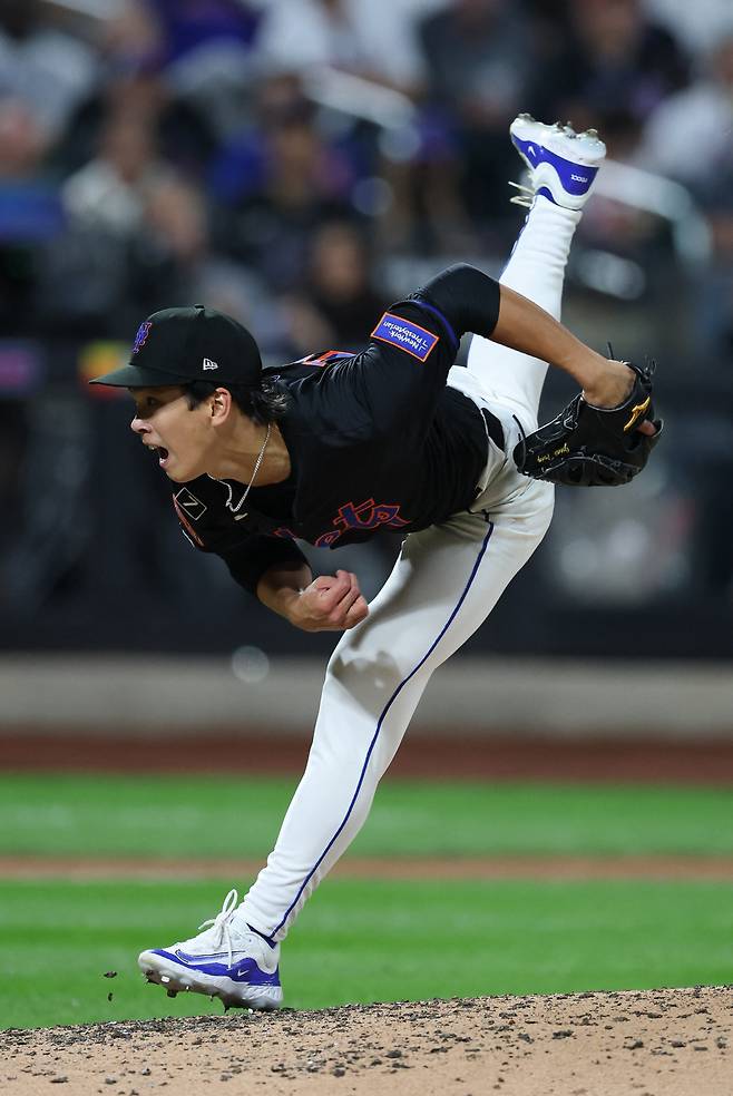 피칭을 하고 있는 조나 통. Vincent Carchietta-Imagn Images연합뉴스