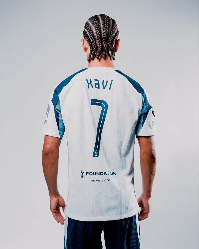 토트넘의 새로운 7번이 된 사비 시몬스. 사진=토트넘 SNS