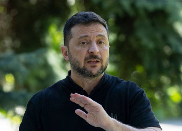 볼로디미르 젤렌스키 우크라이나 대통령이 지난 29일(현지시간) 키이우에서 기자회견을 하고 있다. EPA통신