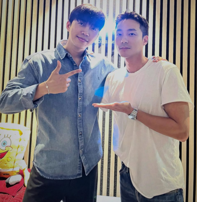 가수 임영웅, 로이킴. 로이킴 인스타그램