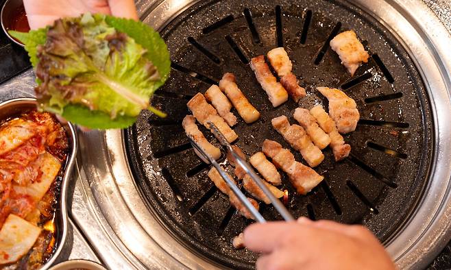 돼지기름에는 비타민과 미네랄이 거의 없지만 돼지고기는 비타민B군과 단백질의 대표적인 공급원으로 추천된다. 게티이미지