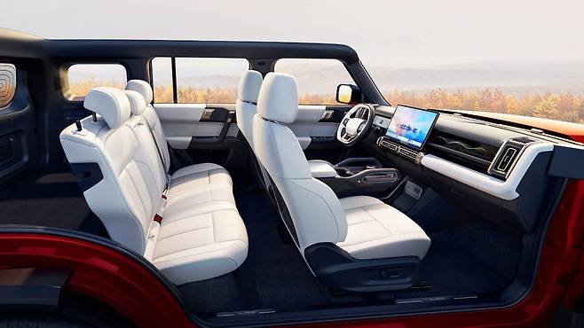 체리 풀윈 X3 플러스 실내