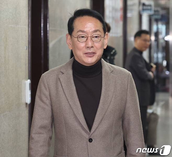 김도읍 국민의힘 의원이 23일 서울 여의도 국회에서 열릴 정개특위 선거구 획정 관련 회의에 참석하고 있다. 2024.2.23/뉴스1 ⓒ News1 송원영 기자