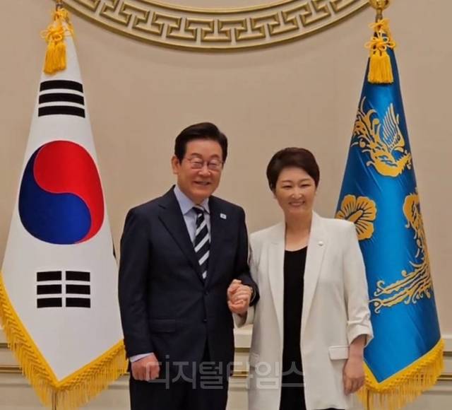 이재명 대통령(왼쪽)과 이언주 더불어민주당 최고위원. [이언주 SNS]