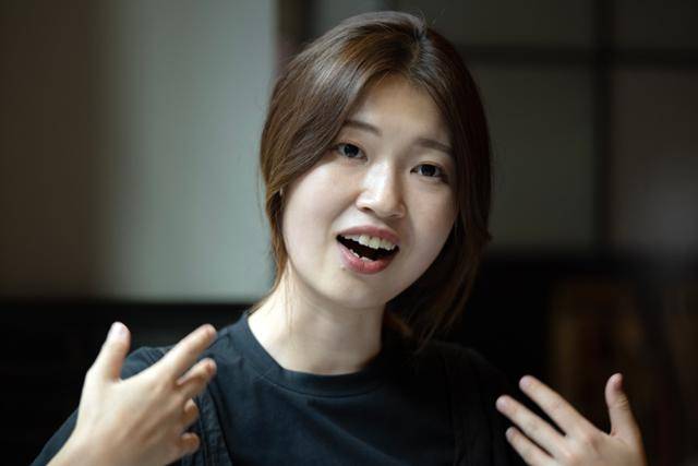 김초엽 작가는 "이야기를 쓰다 보면 SF가 돼 있다"며 "현실의 장벽이 너무 높은 리얼리즘과 달리 SF 세계에선 구조적인 변화를 보여줄 수 있기에 조금은 더 가능성을 넓게 열어 보여줄 수 있는 것 같다"고 했다. 박시몬 기자