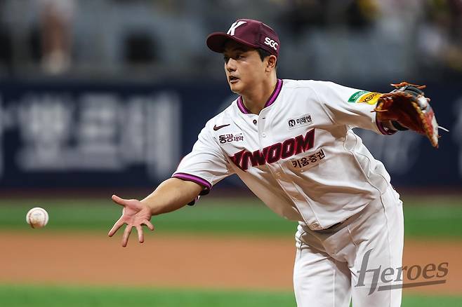 키움 히어로즈가 31일 오전 베테랑 타자 강진성의 방출을 발표했다. 사진 키움 히어로즈