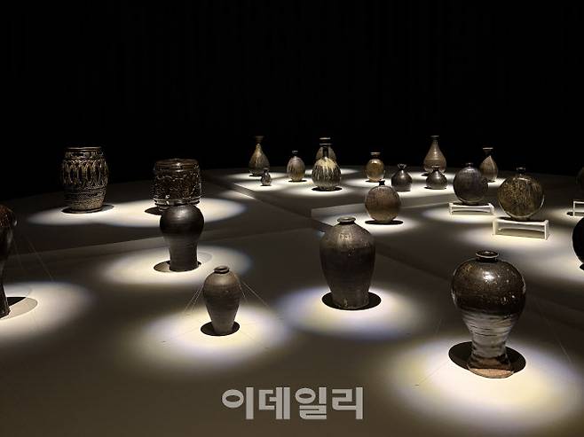 고려와 조선의 흑자(호림박물관 소장). (사진=장병호 기자)