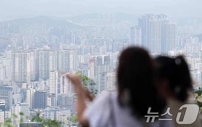 서울 남산에서 바라본 아파트 단지(자료사진)/뉴스1 ⓒ News1 김성진 기자