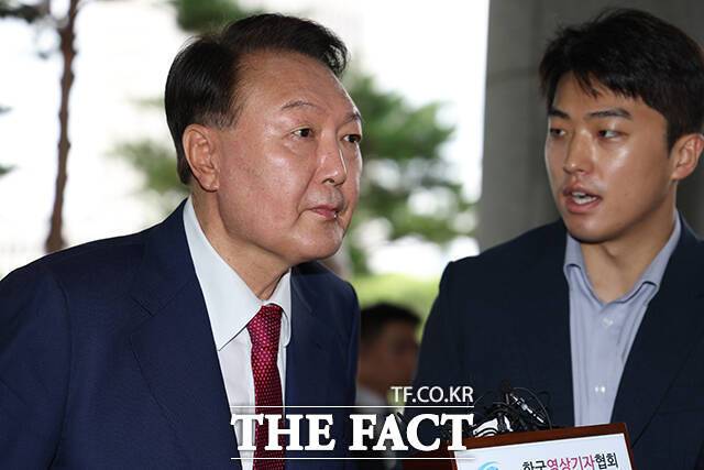 사법정의바로세우기시민행동(사세행)은 1일 "시민들의 손해배상액을 담보하기 위해 서울중앙지법에 윤 전 대통령의 예금 중 5억1500만원에 대한 가압류를 신청했다"고 밝혔다. /배정한 기자