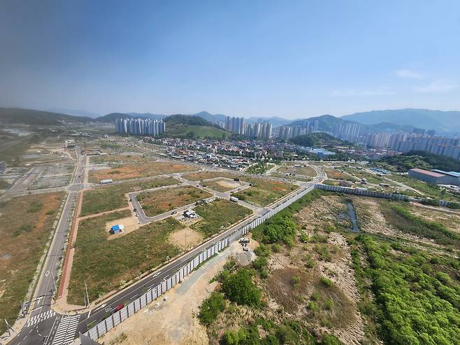 김해시 내덕동 도시개발사업 현장. / 사진 = 김해시
