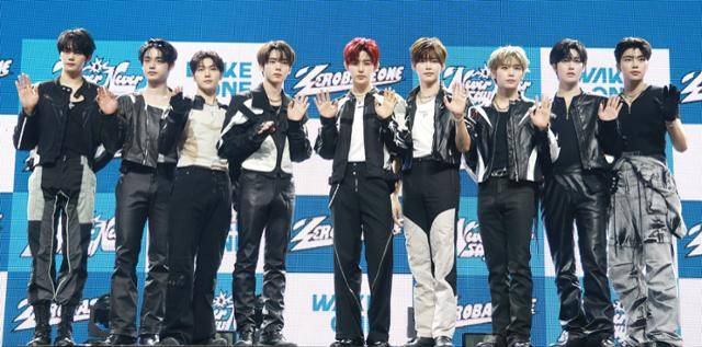 제로베이스원은 1일 오후 서울 용산구 한남동 블루스퀘어 SOL트래블홀에서 첫 정규앨범 '네버 세이 네버(NEVER SAY NEVER)' 발매 기념 미디어 쇼케이스를 개최했다. 뉴스1