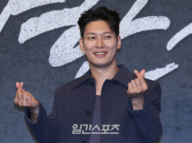 배우 박훈이 14일 오후 서울 구로구 더링크호텔에서 열린 JTBC 금요시리즈 '착한 사나이' 제작발표회에 참석해 포즈를 취하고 있다. 서병수 기자 qudtn@edaily.co.kr /2025.07.14/