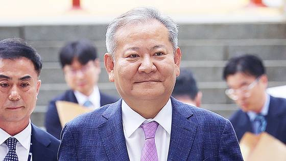 이상민 전 행정안전부 장관이 지난 7월 31일 오후 구속전피의자 심문(영장실질심사)을 받기 위해 서울 서초동 서울중앙지법으로 출석하고 있다. 장진영 기자