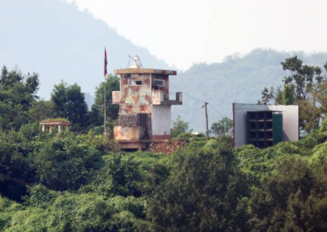 ▲ 대남 스피커 설치된 북한 초소 [연합뉴스 자료사진]