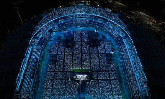 DAY6 held its 10th anniversary tour ″The Decade″ at the Goyang Stadium in Goyang, Gyeonggi, on Saturday and Sunday. [JYP ENTERTAINMENT]