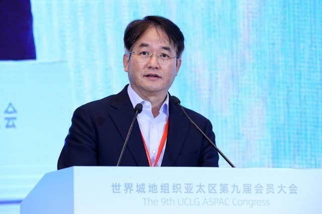 이동환 경기 고양시장이 지난 2023년 11월 15일 제9차 UCLG ASPAC 이우시 총회 이사회 회의에 참석해 연설하고 있다. 고양시 제공