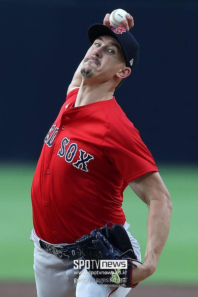 ▲ 보스턴 레드삭스에서 방출됐던 워커 뷸러.