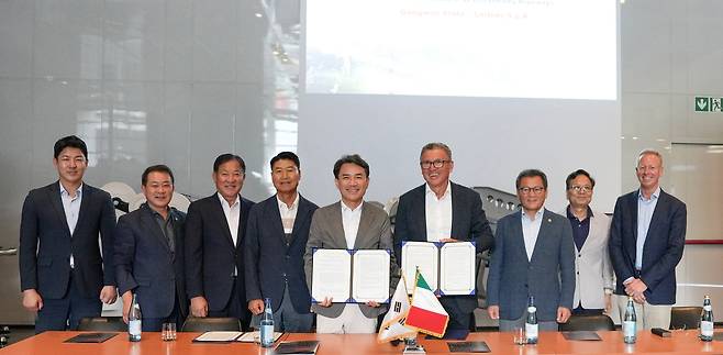 글로벌 케이블카 기업과 업무협약 [강원도 제공.재판매 및 DB 금지]