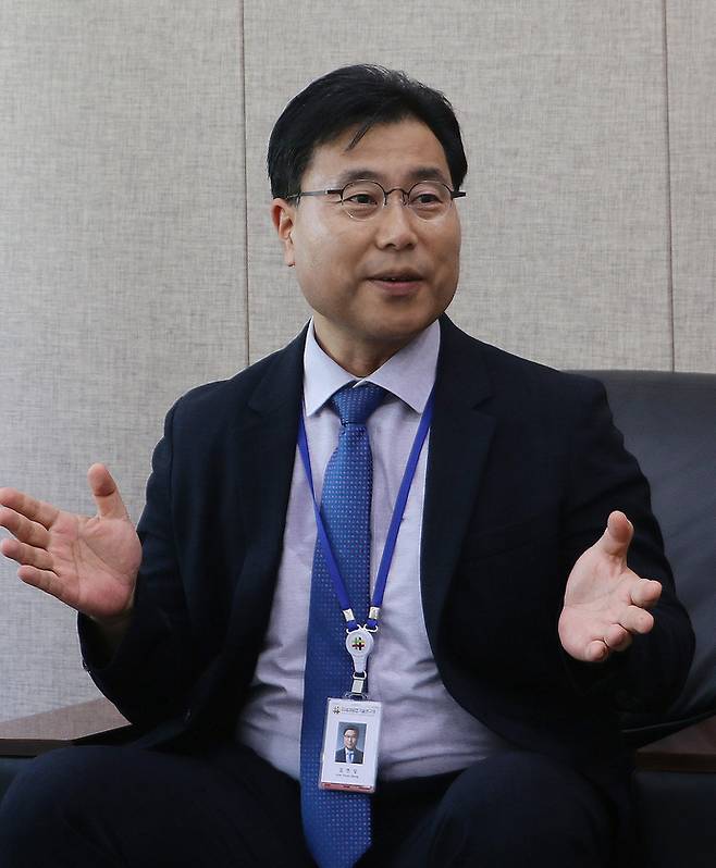 김연상 제11대 차세대융합기술연구원장이 2일 중부일보와 인터뷰를 진행하고 있다. 사진=차세대융합기술원