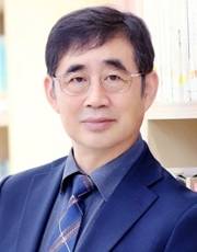 송문석 서귀중앙여중 교장