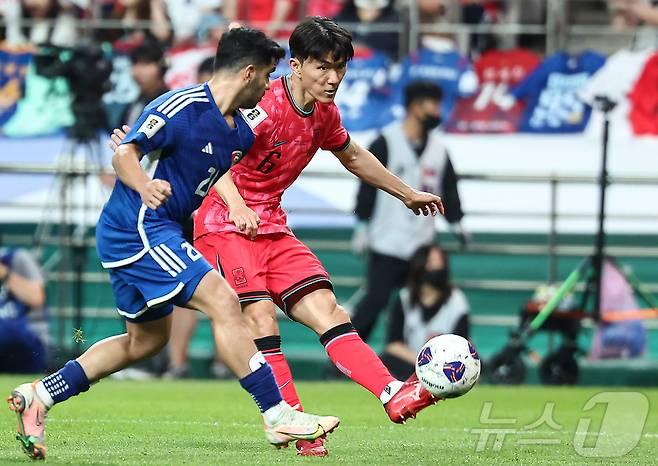 축구대표팀 중원의 핵 황인범이 미국 원정 평가전에 함께 하지 못한다. 그의 부재 시를 대비하는 다양한 테스트가 필요하다. ⓒ News1 김도우 기자