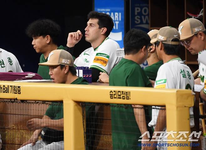 22일 서울 고척스카이돔에서 열린 키움 히어로즈와 롯데 자이언츠의 경기. 키움 카디네스가 경기를 준비하고 있다. 고척=박재만 기자 pjm@sportschosun.com/2025.07.22/