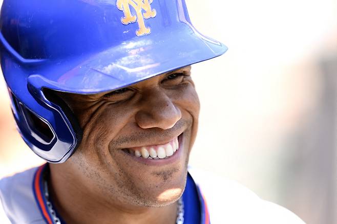 뉴욕 메츠 후안 소토가 2일(한국시각) 코메리카파크에서 열린 디트로이트 타이거스전에서 4회초 만루홈런을 터뜨리고 들어와 환하게 웃고 있다. Imagn Images연합뉴스