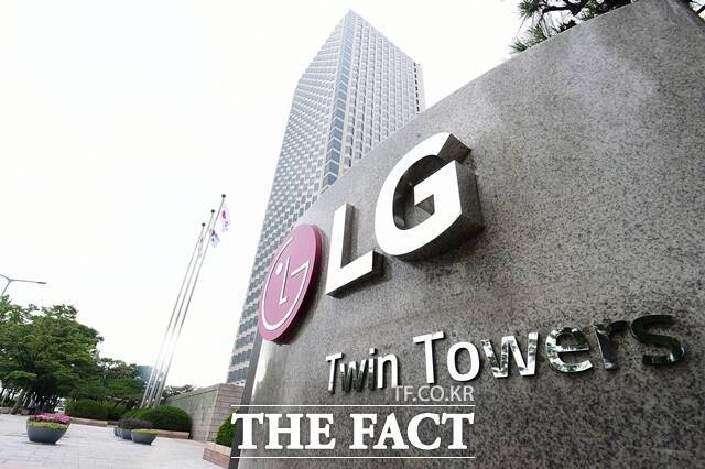 LG전자는 오는 22일까지 로봇, 기계, 전기전자 등 주요 직군에서 신입사원 채용에 나선다. /더팩트 DB