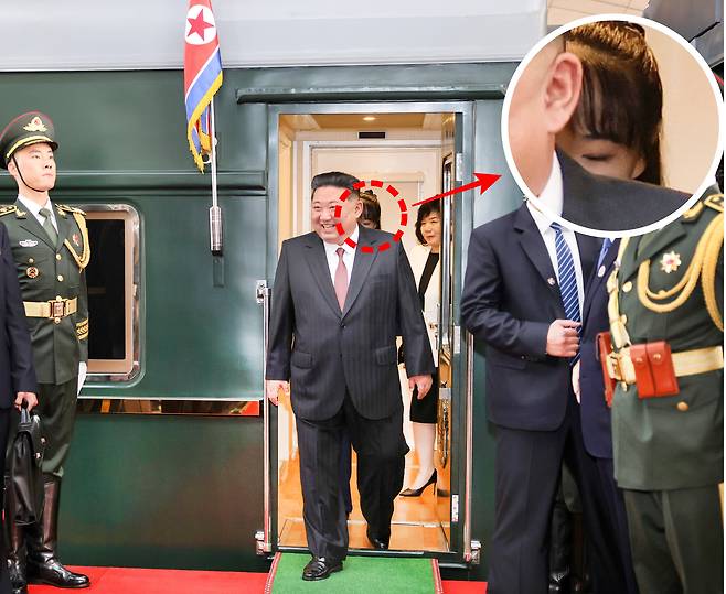 중국의 전승절 참석을 위해 2일 오후 전용열차편으로 중국 베이징역에 도착한 김정은 북한 국무위원장이 열차에서 내리고 있다. 바로 뒤에 딸 김주애(점선)가 따라 내리고 있다./ 신화 연합뉴스