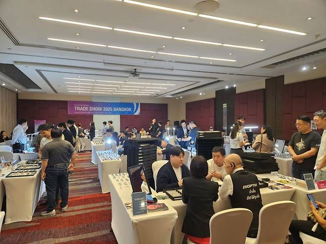 대구시 주최, 한국안광학산업진흥원 주관 '2025 대구 안경산업 무역사절단' 상담장 전경. 대구시 제공