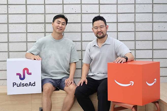 펄스애드의 윤거성 대표(우)와 최세윤 CTO / 출처=IT동아