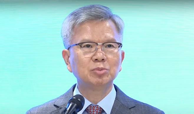 김택우 대한의사협회 회장은 지난 8월 28일 대체조제 사후통보 간소화 법안을 국민의 안전을 위협하는 법안으로 규정했다. 대한의사협회 유튜브 캡처